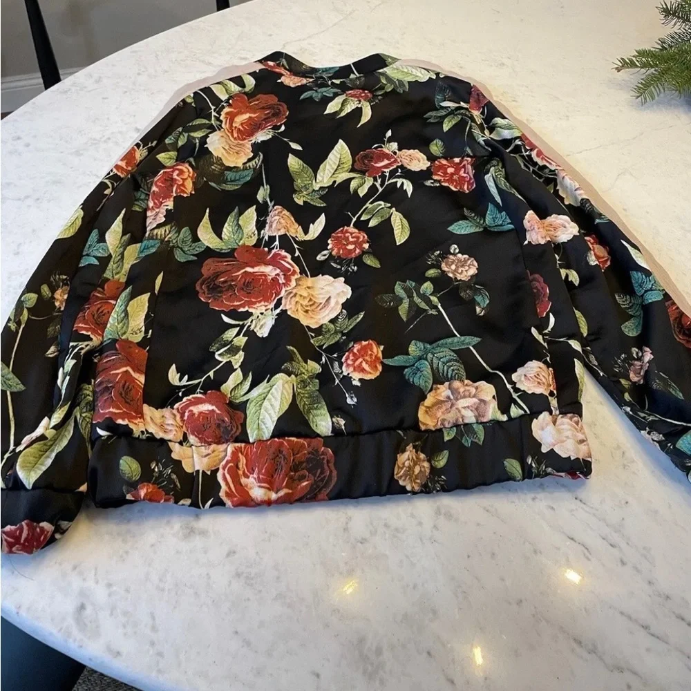 I Jeans by Buffalo Ladies Size Med Lined Floral Silky Bomber Jacket Black Floral - Picture 3 of 8